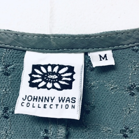 Johnny Was Collection Top Woman's Medium Green Unlined Eyelet Button Front - Picture 4 of 6